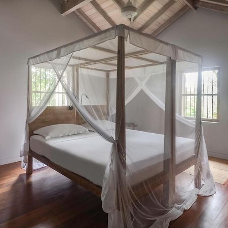 Siri Wedamadura Villa ウェリガマ エクステリア 写真
